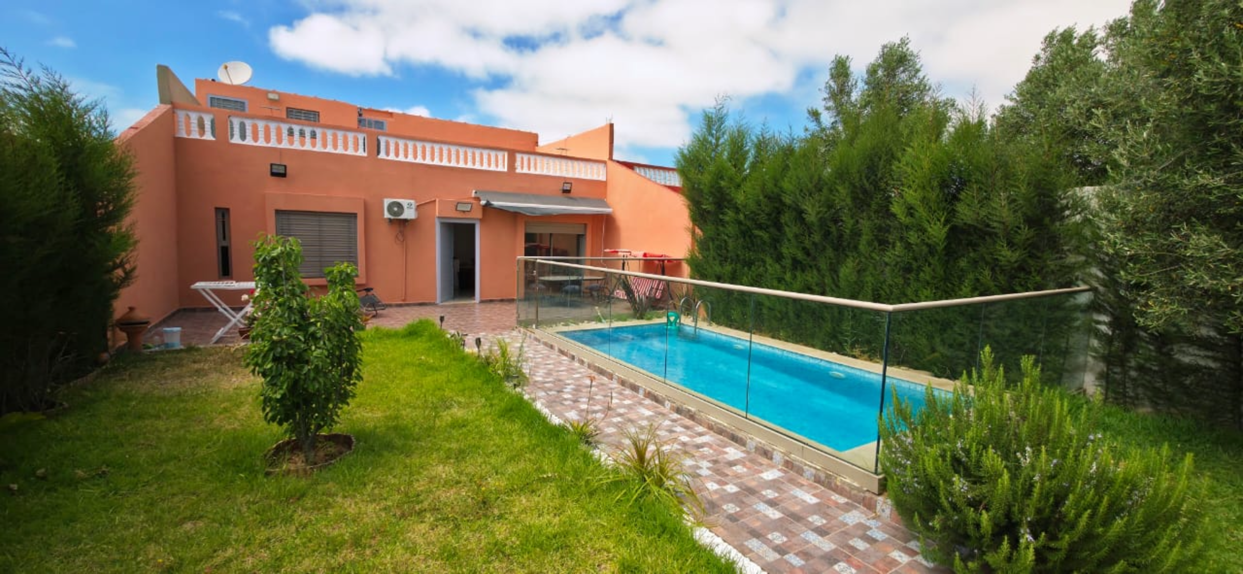 Piscine sans vis avis à dar Bouaaza